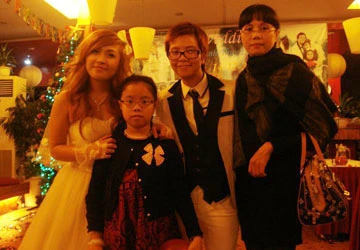 Đám cưới đồng tính: Khó chấp nhận ảnh 1