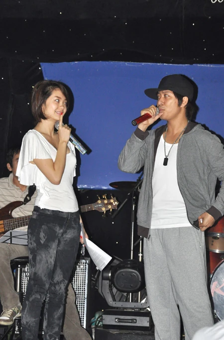 Minh Hằng đi tập với mặt "mộc" ảnh 4