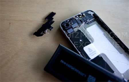 Linh kiện bên trong iPhone thế hệ mới phơi bày trên Internet ảnh 7