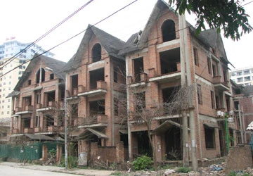 Biệt thự bỏ hoang: Khó đánh thuế nhưng phải cố! ảnh 2