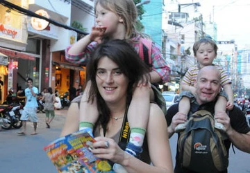 Mở nhiều tuyến đường đi bộ ảnh 1