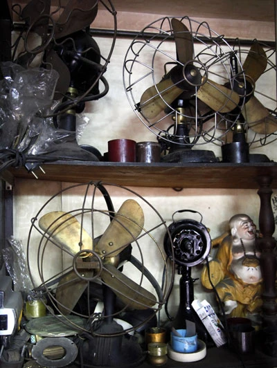 Trùm quạt cổ Hà Nội ảnh 4