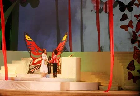 Tình yêu buồn và lãng mạn trong kịch "Xin lỗi, em chỉ là..." ảnh 6