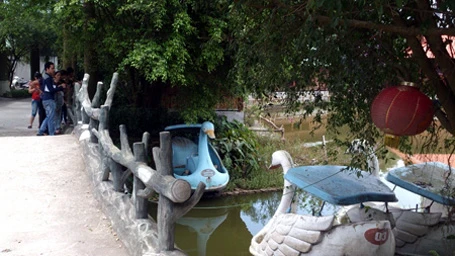 Hai bé gái chết đuối thương tâm trong khu sinh thái ảnh 1