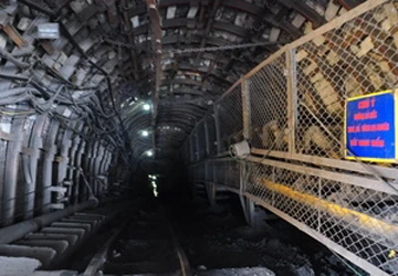 Cháy vỉa than tại Công ty Cổ phần than Hà Lầm ảnh 1