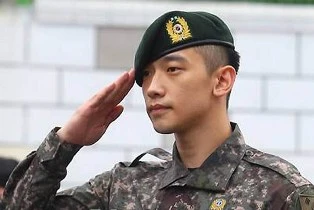 Hàn Quốc phạt 8 quân nhân là nghệ sĩ nổi tiếng ảnh 1