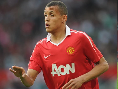 Vì sao MU “tống cổ” tài năng trẻ Ravel Morrison? ảnh 3