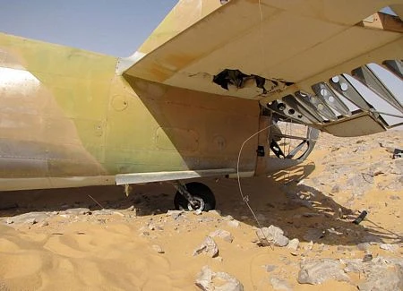 Tìm thấy chiến đấu cơ Thế chiến II trên sa mạc Sahara sau 70 năm ảnh 5
