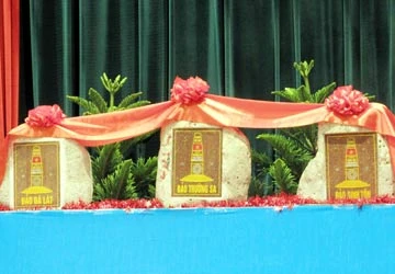 Quảng Ninh tiếp nhận đá chủ quyền quần đảo Trường Sa ảnh 1