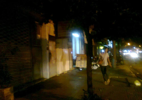 Một đêm 'mua' dâm ở 'chợ' mại dâm nam Sài Gòn ảnh 3