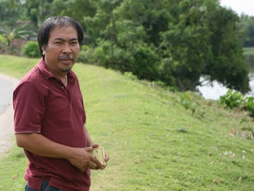 Tấm biển thơ độc đáo ở làng Chùa ảnh 4