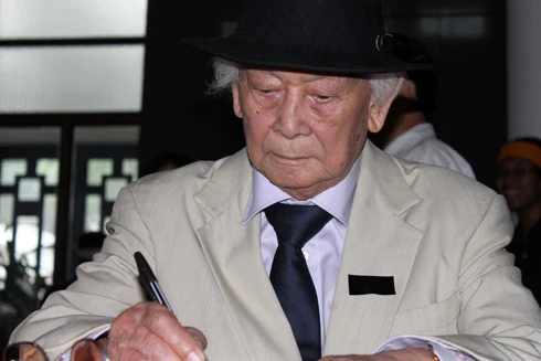 Người thân, đồng nghiệp đưa tiễn Hoàng Cầm ảnh 12