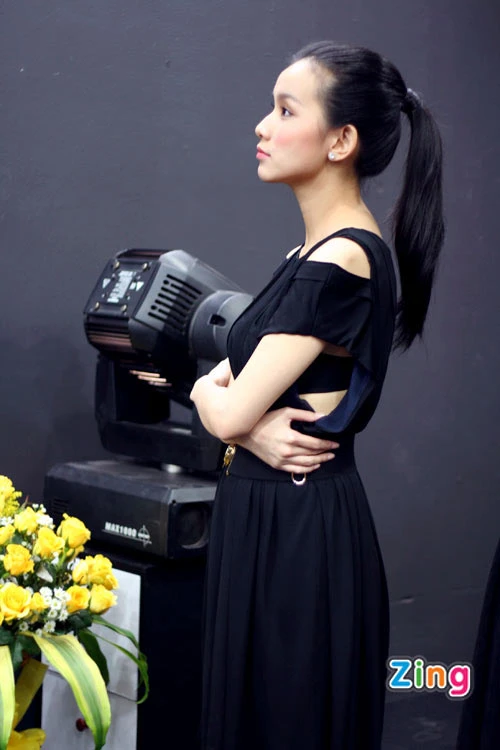 Hoa hậu Thùy Lâm mang bầu ảnh 5