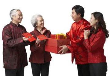 Con dâu đau đầu Tết nhà chồng ảnh 1