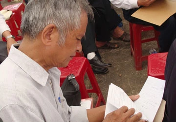 Gặp lại mình từ hồ sơ đi B ảnh 2