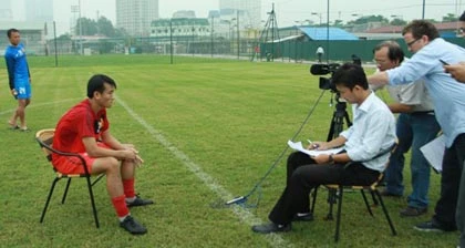 Tổ chức lại trận giao hữu Việt Nam - Indonesia vào ngày 16/10 ảnh 2 Tổ chức lại trận giao hữu Việt Nam - Indonesia vào ngày 16/10 ảnh 2