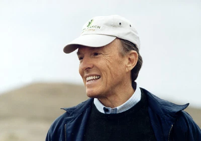 Con tỷ phú kiện bố đòi 134 triệu USD ảnh 1