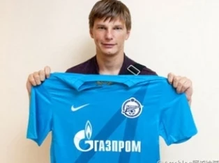 Andrei Arshavin không sang Việt Nam để trở về Zenit ảnh 1