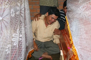 Vụ xe tông vào quán mì Quảng làm 7 người chết: Tận cùng nỗi đau... ảnh 1