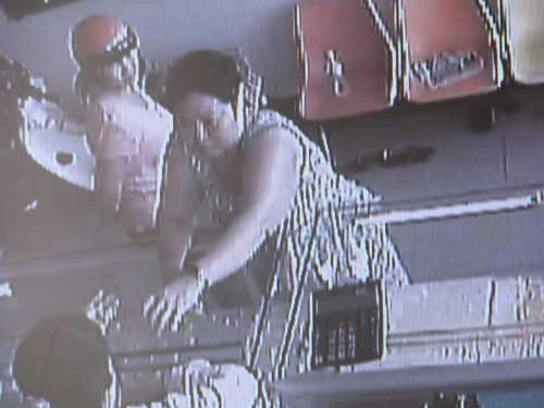 “Thôi miên” cướp tài sản! ảnh 1