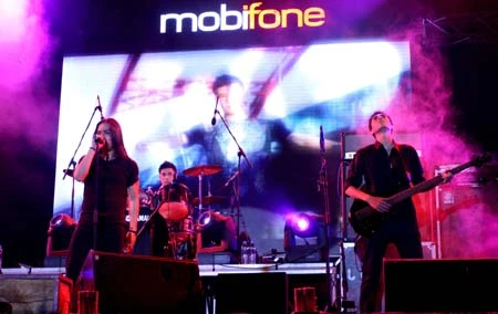 Chùm ảnh RockStorm 2010 tại TP.HCM ảnh 3