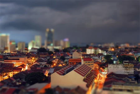 Nếu không am hiểu về kỹ thuật chụp ảnh với ống kính trượt, người sử dụng có thể vào trang TiltShiftMaker.com để biến bức ảnh bình thường của họ thành ảnh tilt-shift (vật thể, con người... trong ảnh như ở thế giới đồ chơi thu nhỏ). Nếu không am hiểu về kỹ thuật chụp ảnh với ống kính trượt, người sử dụng có thể vào trang TiltShiftMaker.com để biến bức ảnh bình thường của họ thành ảnh tilt-shift (vật thể, con người... trong ảnh như ở thế giới đồ chơi thu nhỏ).