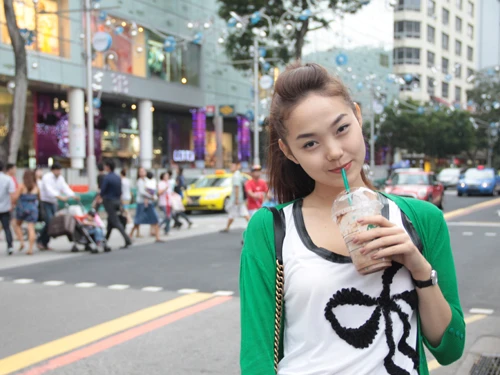 Minh Hằng: “Tôi chưa ngán nghề!” ảnh 6