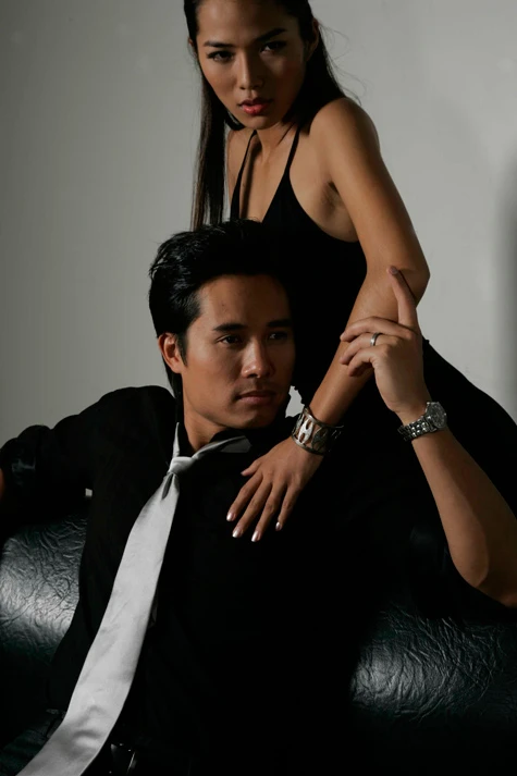 Trịnh Hội là bạn của nhà vua trẻ nhất thế giới ảnh 3