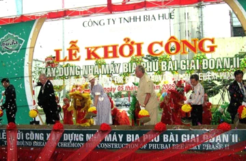 Nữ hoàng Đan Mạch dự lễ khởi công nhà máy bia Phú Bài ảnh 1