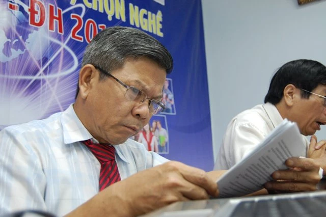 Tư vấn trực tuyến thi ĐH, CĐ 2012: Học nghề gì dễ kiếm việc? ảnh 5