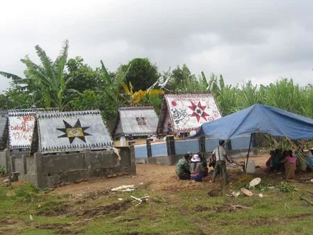 Chuyện về hàng trăm ngôi mộ bị xới tung để lấy đồ cổ ảnh 4