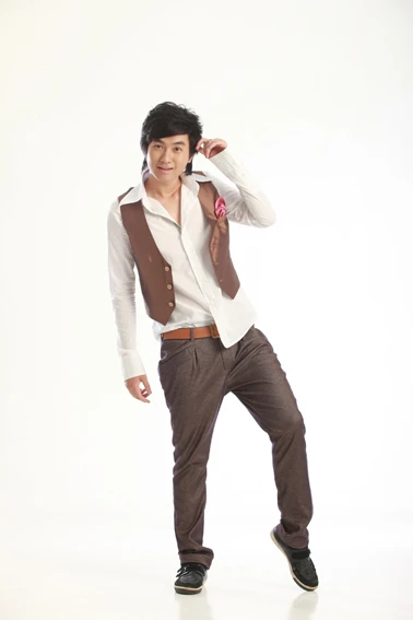 Hotboy của Những nụ hôn rực rỡ ảnh 1