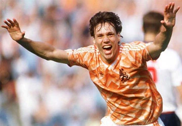 42 năm và những khoảnh khắc lịch sử tại Euro ảnh 1 42 năm và những khoảnh khắc lịch sử tại Euro ảnh 1