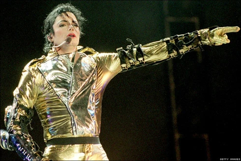 Các đĩa nhạc của Michael Jackson đã tiêu thụ được con số kỷ lục là 750 triệu bản. Anh nhận được 13 giải Grammy danh giá trong sự nghiệp của mình.