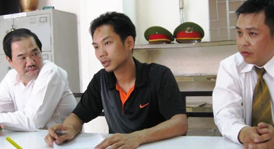 Hỏi chuyện “đại gia” trong vụ bắn người trước giờ đầu thú ảnh 1 Hỏi chuyện “đại gia” trong vụ bắn người trước giờ đầu thú ảnh 1