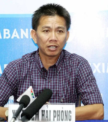 Fan Hải Phòng kêu gọi HLV Hoàng Anh Tuấn từ chức ảnh 1