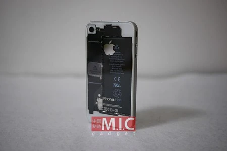 Cận cảnh iPhone 4 có bộ vỏ nhìn "xuyên thấu" ảnh 7 Cận cảnh iPhone 4 có bộ vỏ nhìn "xuyên thấu" ảnh 7