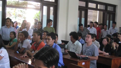 Trực tiếp phiên xử sơ thẩm kỳ án vườn mít lần 3: Thay vì trắng án hay tử hình- Tòa tuyên tù chung thân ảnh 4