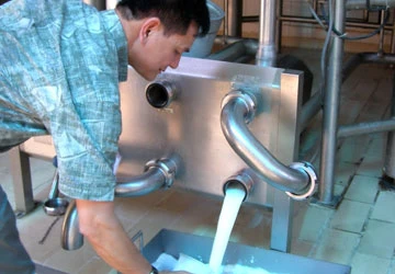 Sữa tươi pha oxy già, hại gì? ảnh 1