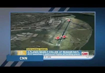 Mỹ: Ba máy bay suýt đâm nhau giữa trời ảnh 1