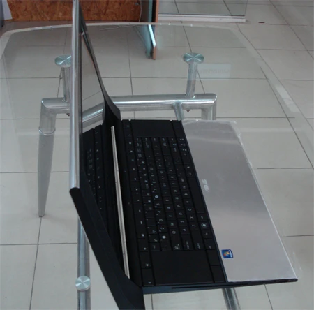 Mở hộp laptop đắt nhất VN giá trên 80 triệu đồng ảnh 4