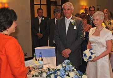 Đính hôn gần 30 năm mới tổ chức đám cưới ảnh 1