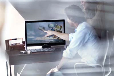Sony Vaio L 24 inch hỗ trợ độ phân giải full HD 1080p và cảm ứng đa chạm. Ảnh: Akihabaranews.