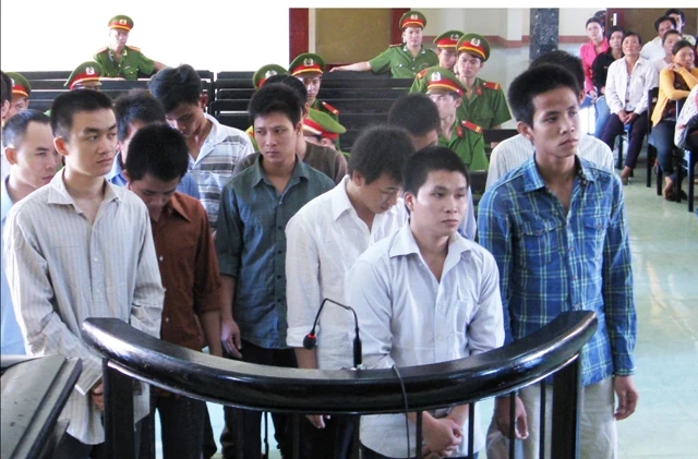 Hơn 60 năm tù cho băng cướp liên tỉnh ảnh 1