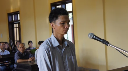 Tường thuật trực tiếp: Xử vụ xe khách bị lũ cuốn làm 19 người chết và 1 người mất tích ảnh 1