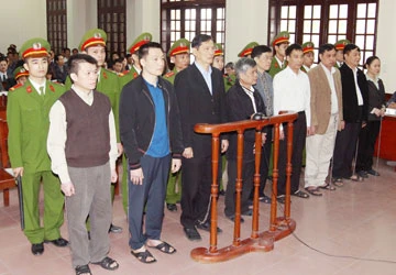 Xử Vụ Vinashin: Người nhận sai phạm,kẻ bảo lỗi cấp trên ảnh 1