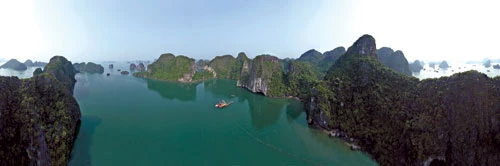 Chụp hình Hạ Long bằng... diều bong bóng ảnh 4