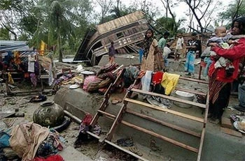 Cảnh hoang tàn sau thiên tai ở Bangladesh