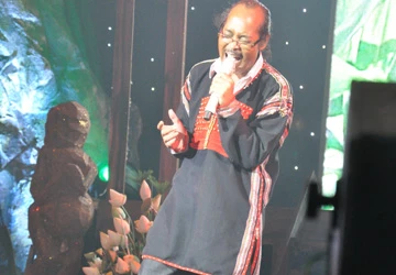 Lần cuối cùng nói chuyện với bố Moan (*) ảnh 1