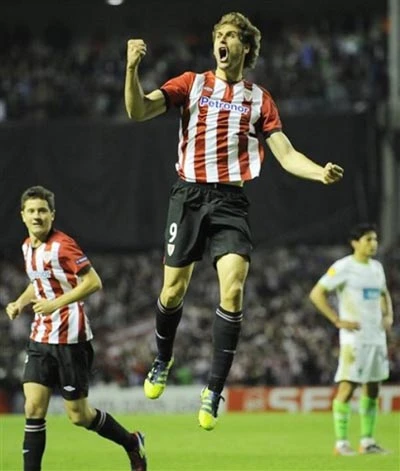 Man United chi 100 triệu bảng mua sắm trong Hè 2012 ảnh 2